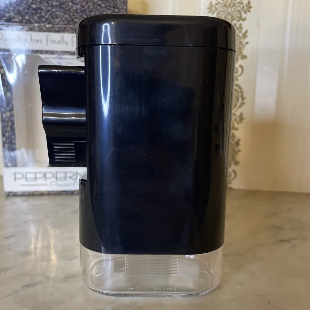 Pepper Mate Pepper Mill NEW Ceramic Manual Grinder | Adjustable Fine Coarse